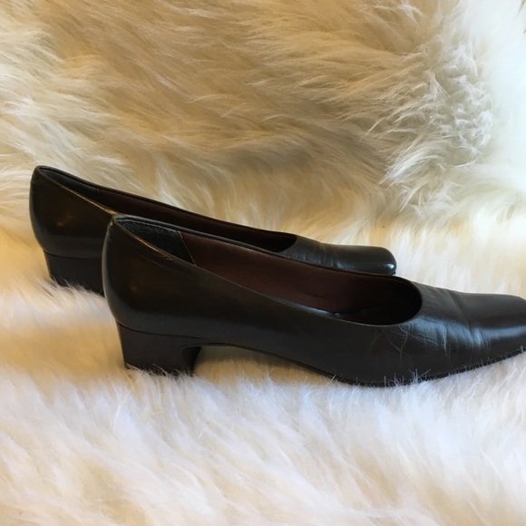 Sale 5 For $25 Nordstrom Pumps - Picture 3 of 8